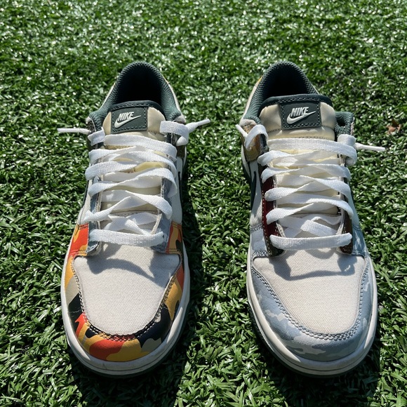 Nike dunk Low ‘Sail Multi Color’
Size 5y
8/10 condition no box
Buy now $130 - Picture 3 of 5